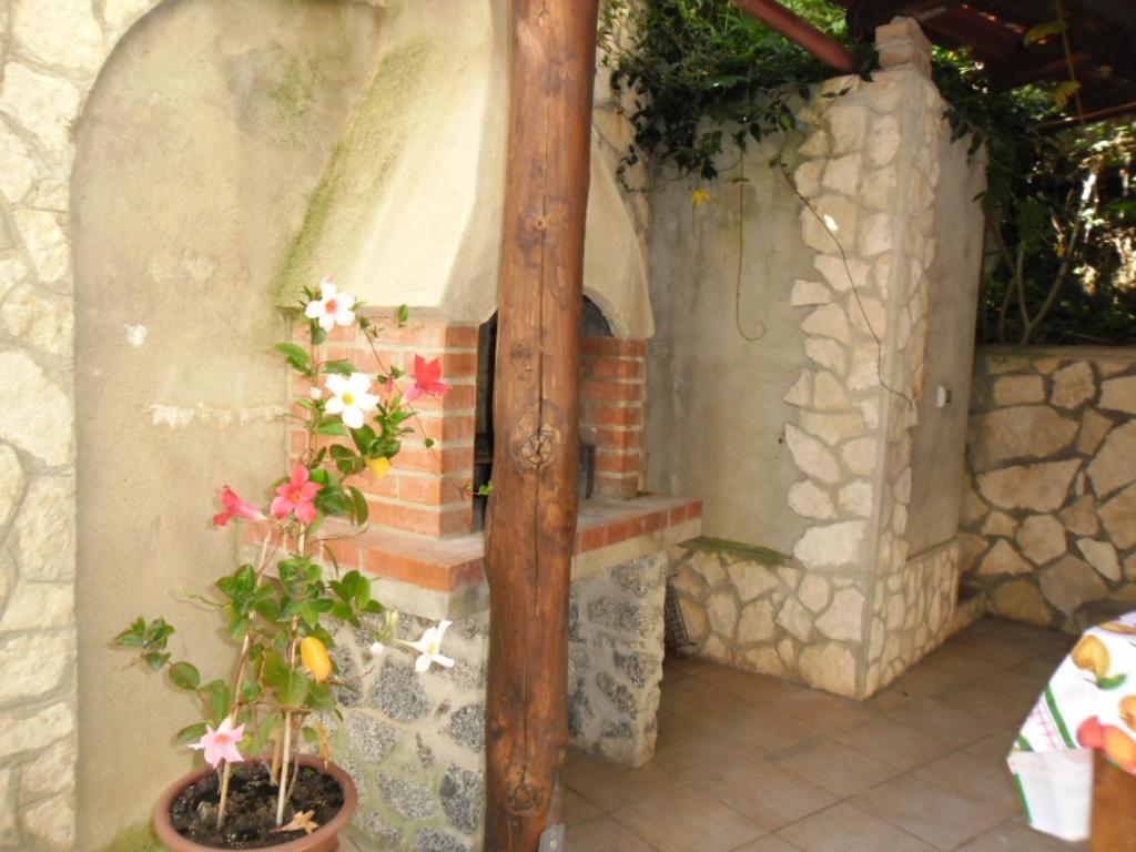 Pousada Romantica Aparthotel Tropea Exterior photo