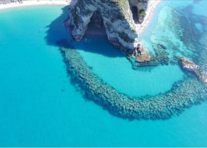 Pousada Romantica Aparthotel Tropea Exterior photo