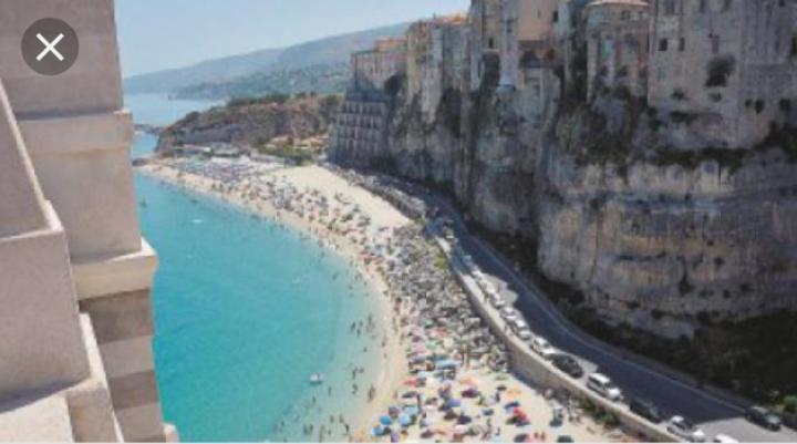 Pousada Romantica Aparthotel Tropea Exterior photo