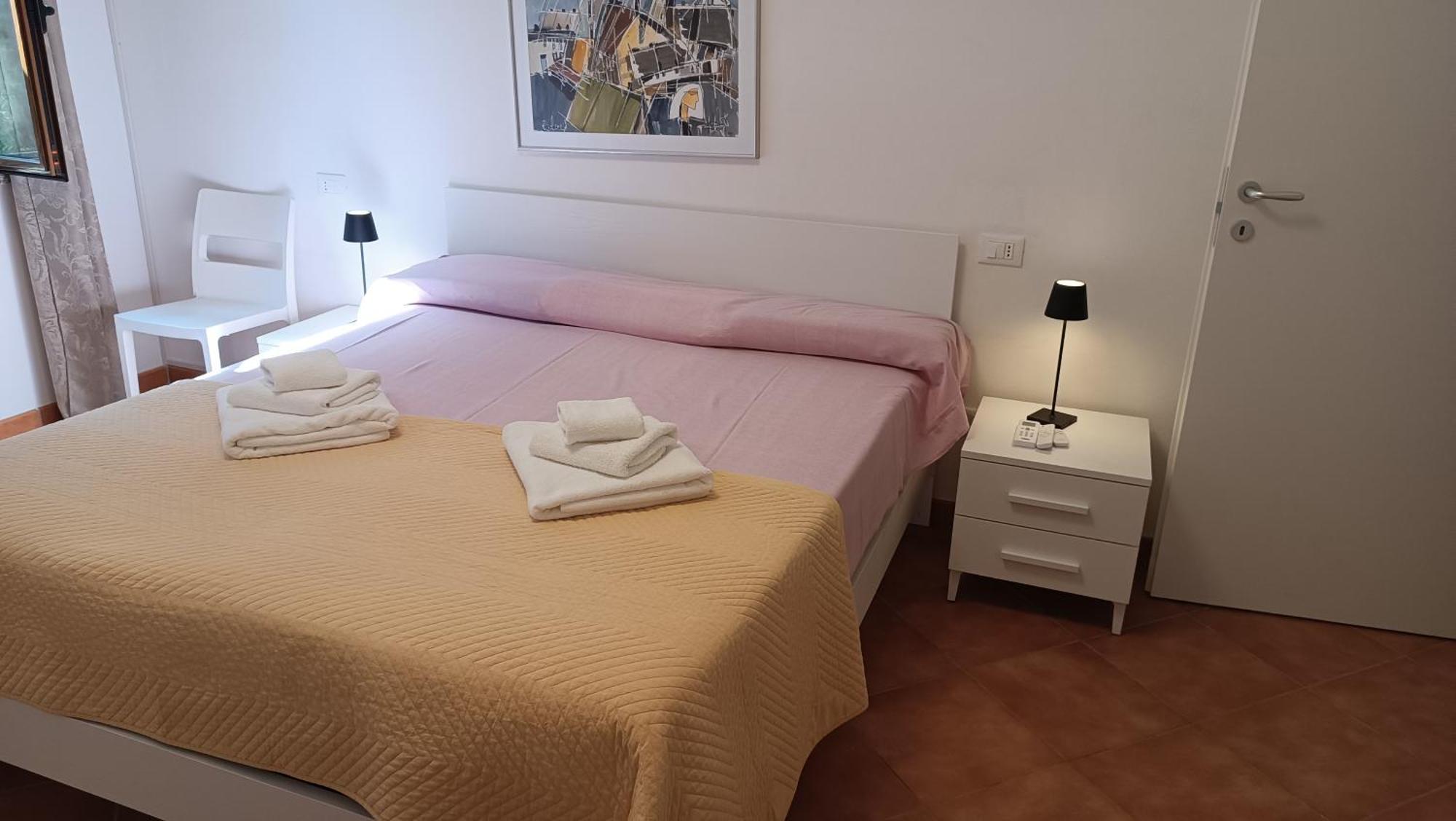 Pousada Romantica Aparthotel Tropea Exterior photo